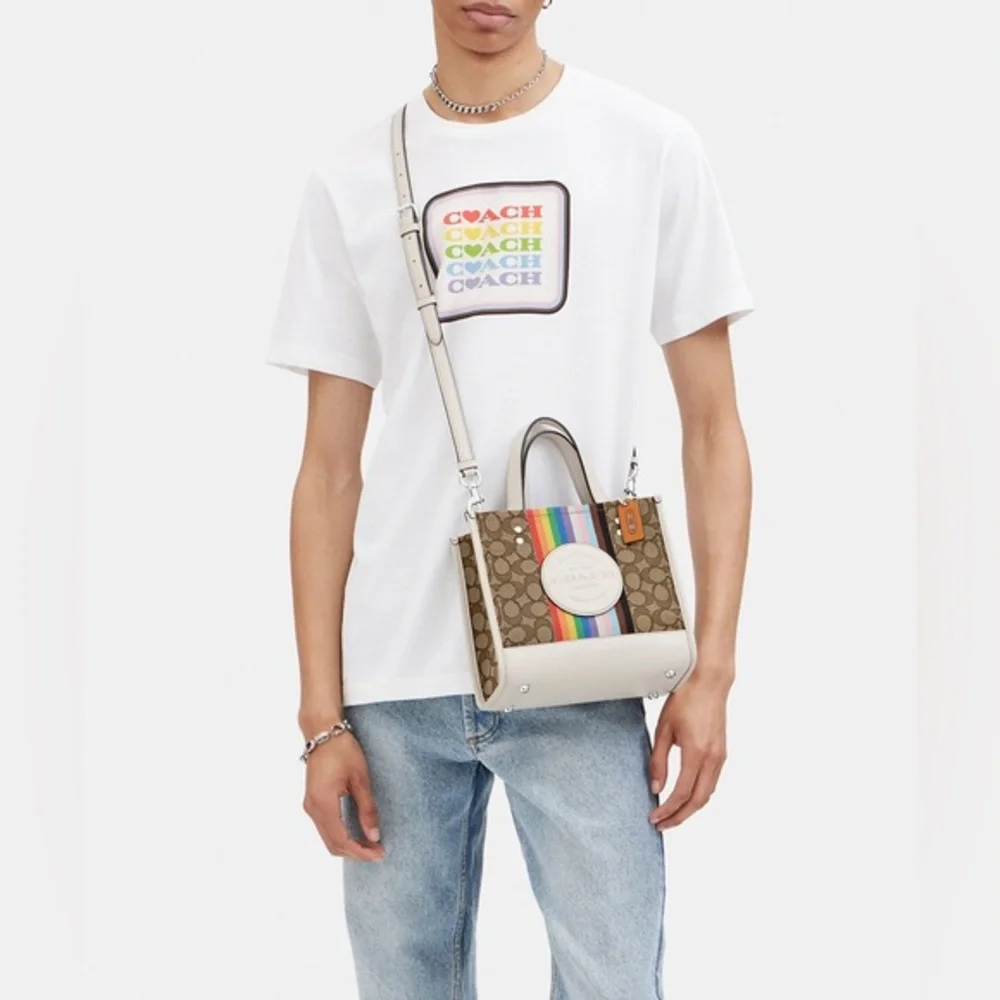 🌈COACH Dempsey Tote 22 Signature Jacquard With Rainbow Stripe And Coach Patch - Picture 4 of 7